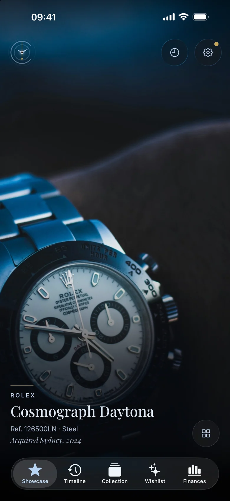 The Showcase feed showing a Rolex Cosmograph Daytona on the wrist